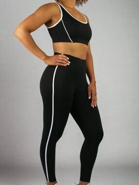 Peach Active Momentum Sports Bra and Leggings Set